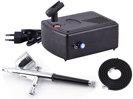 Fengda draagbare airbrushcompressorset AS-200CK met airbrush en luchtslang.